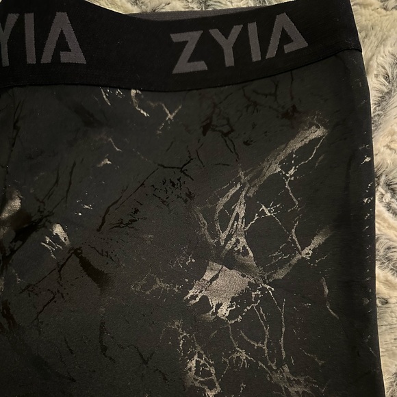 Zyia black leggings size 14-16 - Picture 3 of 3